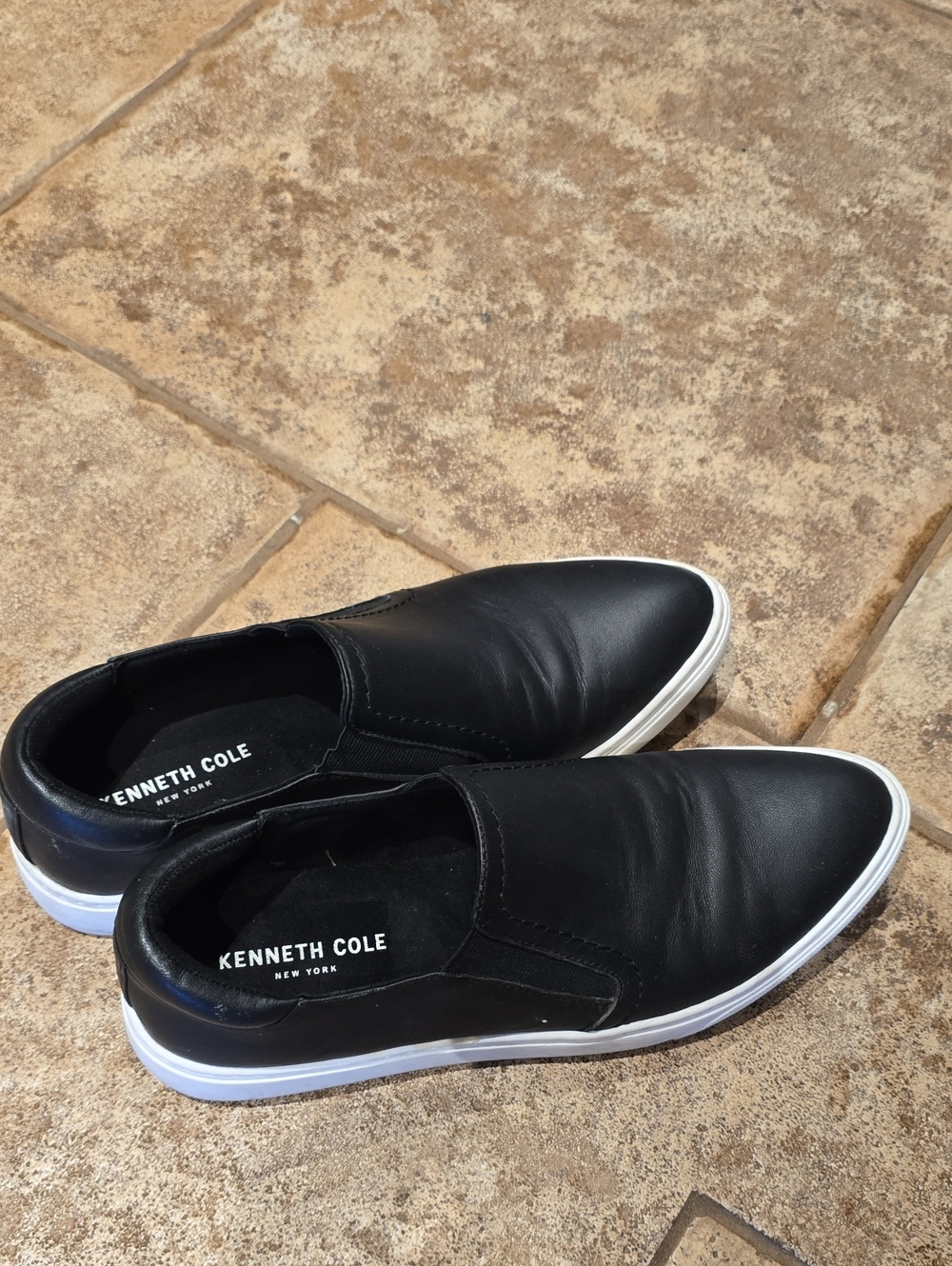 Kenneth Cole Women Black Slip-On Leather Sneakers with White Soles